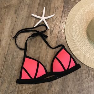 Pink Victoria’s Secret bikini CORAL👙
